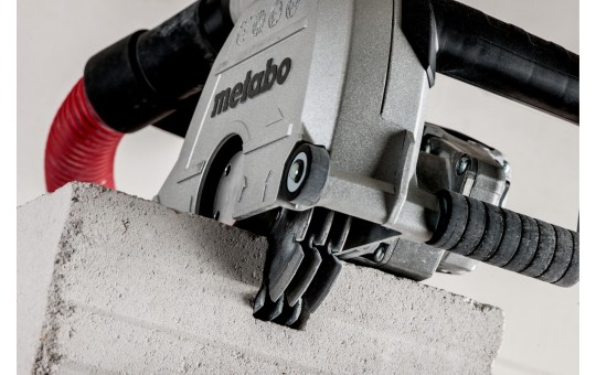 Снимка Фреза за канали 1900W METABO MFE 40